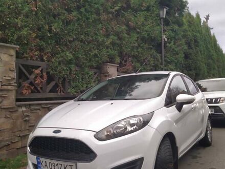 Белый Форд Фиеста, объемом двигателя 1.24 л и пробегом 76 тыс. км за 5799 $, фото 1 на Automoto.ua