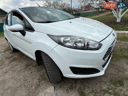 Белый Форд Фиеста, объемом двигателя 1.25 л и пробегом 171 тыс. км за 5800 $, фото 1 на Automoto.ua