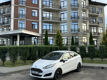 Форд Фієста 2016 у Львові на Automoto.ua Білий Форд Фієста, об'ємом двигуна 1.6 л та пробігом 165 тис. км за 7400 $, фото 1 на Automoto.ua