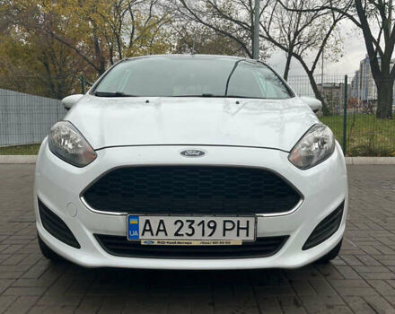 Форд Фієста 2016 у Києві на Automoto.ua Білий Форд Фієста, об'ємом двигуна 1.24 л та пробігом 80 тис. км за 10000 $, фото 1 на Automoto.ua