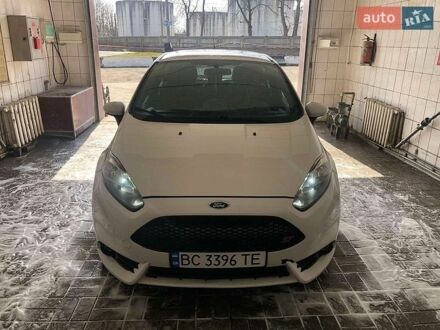 Белый Форд Фиеста, объемом двигателя 1.6 л и пробегом 158 тыс. км за 7200 $, фото 1 на Automoto.ua