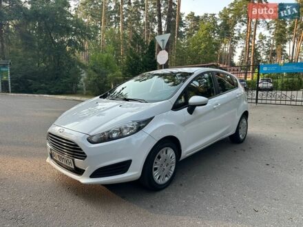 Білий Форд Фієста, об'ємом двигуна 1.6 л та пробігом 150 тис. км за 7400 $, фото 1 на Automoto.ua