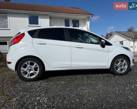 Белый Форд Фиеста, объемом двигателя 1 л и пробегом 78 тыс. км за 9500 $, фото 1 на Automoto.ua