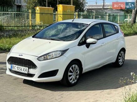 Форд Фієста 2016 у Львові на Automoto.ua Білий Форд Фієста, об'ємом двигуна 1.24 л та пробігом 214 тис. км за 3999 $, фото 1 на Automoto.ua