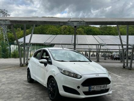 Форд Фиеста 2016 в Львове на Automoto.ua Белый Форд Фиеста, объемом двигателя 1.2 л и пробегом 211 тыс. км за 4500 $, фото 1 на Automoto.ua