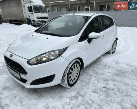 Белый Форд Фиеста, объемом двигателя 1.2 л и пробегом 79 тыс. км за 5500 $, фото 1 на Automoto.ua