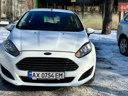 Форд Фиеста 2016 в Харькове на Automoto.ua Белый Форд Фиеста, объемом двигателя 1 л и пробегом 107 тыс. км за 9000 $, фото 1 на Automoto.ua
