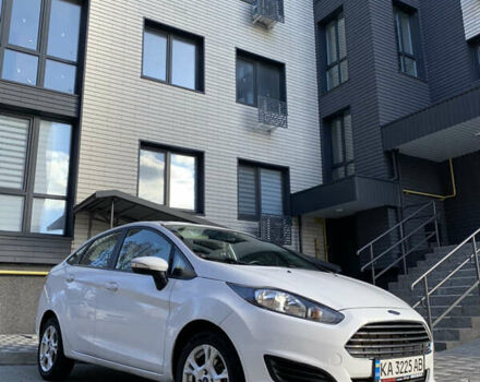 Білий Форд Фієста, об'ємом двигуна 1.6 л та пробігом 156 тис. км за 8000 $, фото 1 на Automoto.ua
