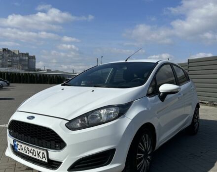 Белый Форд Фиеста, объемом двигателя 1 л и пробегом 147 тыс. км за 7300 $, фото 1 на Automoto.ua
