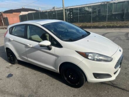 Белый Форд Фиеста, объемом двигателя 1.6 л и пробегом 70 тыс. км за 1400 $, фото 1 на Automoto.ua