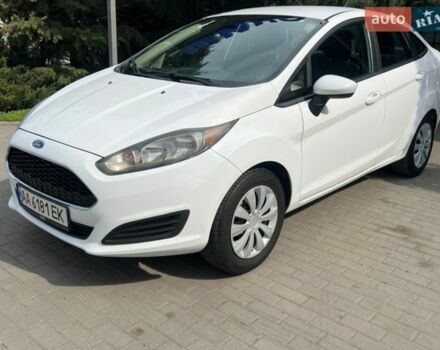 Белый Форд Фиеста, объемом двигателя 1.6 л и пробегом 252 тыс. км за 5800 $, фото 1 на Automoto.ua