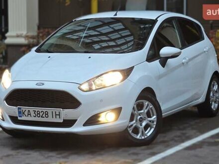Белый Форд Фиеста, объемом двигателя 1.24 л и пробегом 63 тыс. км за 9900 $, фото 1 на Automoto.ua