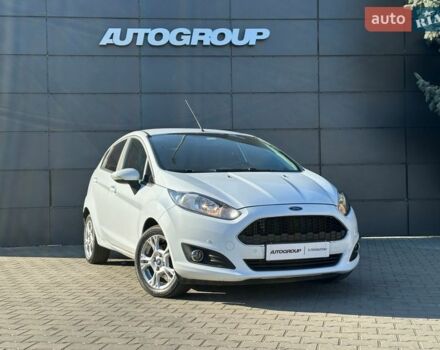 Белый Форд Фиеста, объемом двигателя 1 л и пробегом 72 тыс. км за 9300 $, фото 1 на Automoto.ua