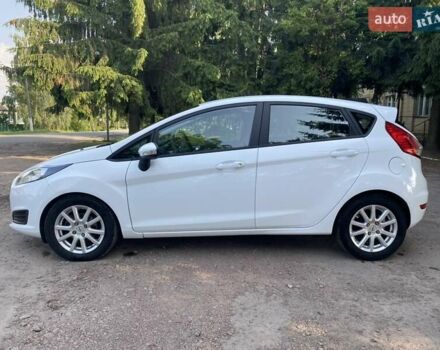 Белый Форд Фиеста, объемом двигателя 1 л и пробегом 111 тыс. км за 6700 $, фото 1 на Automoto.ua