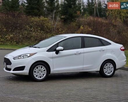 Білий Форд Фієста, об'ємом двигуна 1.6 л та пробігом 114 тис. км за 6999 $, фото 1 на Automoto.ua