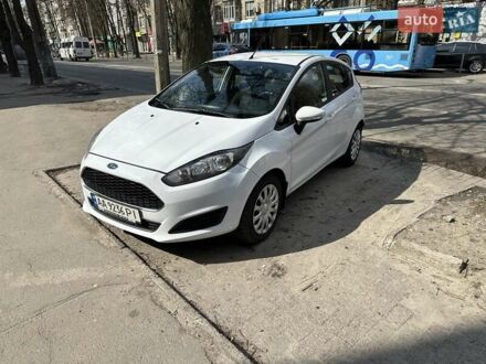 Белый Форд Фиеста, объемом двигателя 1.24 л и пробегом 160 тыс. км за 6199 $, фото 1 на Automoto.ua