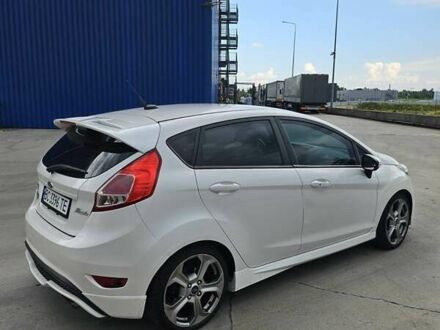 Белый Форд Фиеста, объемом двигателя 1.6 л и пробегом 158 тыс. км за 7500 $, фото 1 на Automoto.ua