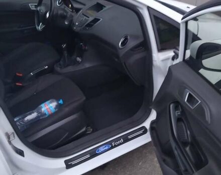 Білий Форд Фієста, об'ємом двигуна 1.24 л та пробігом 76 тис. км за 6499 $, фото 1 на Automoto.ua