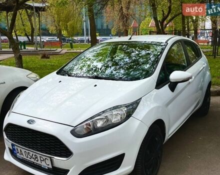 Белый Форд Фиеста, объемом двигателя 1.2 л и пробегом 123 тыс. км за 7800 $, фото 1 на Automoto.ua