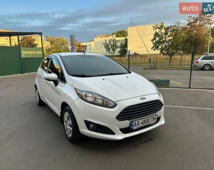 Белый Форд Фиеста, объемом двигателя 1 л и пробегом 140 тыс. км за 8500 $, фото 1 на Automoto.ua