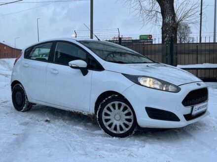 Белый Форд Фиеста, объемом двигателя 1 л и пробегом 122 тыс. км за 7990 $, фото 1 на Automoto.ua