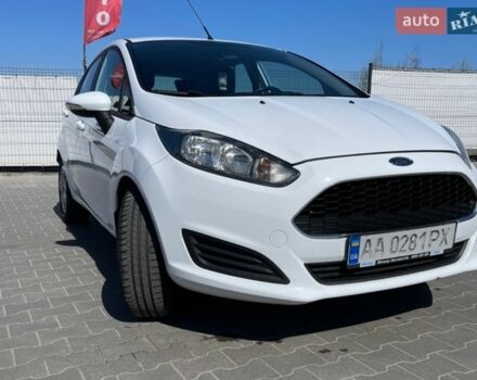 Белый Форд Фиеста, объемом двигателя 1.24 л и пробегом 157 тыс. км за 7000 $, фото 1 на Automoto.ua