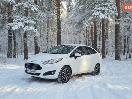 Белый Форд Фиеста, объемом двигателя 1.6 л и пробегом 78 тыс. км за 7000 $, фото 1 на Automoto.ua