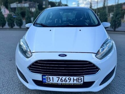 Білий Форд Фієста, об'ємом двигуна 1.6 л та пробігом 99 тис. км за 8700 $, фото 1 на Automoto.ua