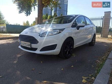 Білий Форд Фієста, об'ємом двигуна 1.6 л та пробігом 182 тис. км за 7600 $, фото 1 на Automoto.ua