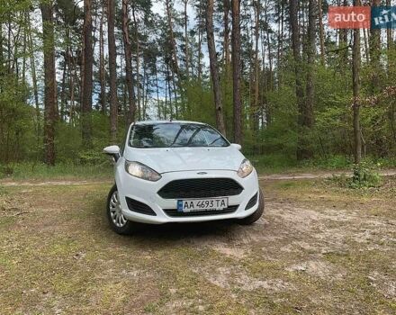 Белый Форд Фиеста, объемом двигателя 1.24 л и пробегом 125 тыс. км за 7500 $, фото 1 на Automoto.ua