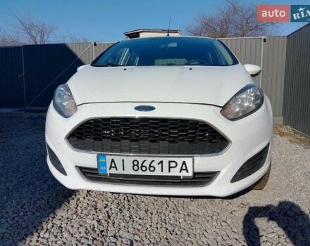 Білий Форд Фієста, об'ємом двигуна 1 л та пробігом 124 тис. км за 9000 $, фото 1 на Automoto.ua