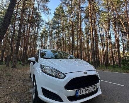 Білий Форд Фієста, об'ємом двигуна 1 л та пробігом 115 тис. км за 7700 $, фото 1 на Automoto.ua
