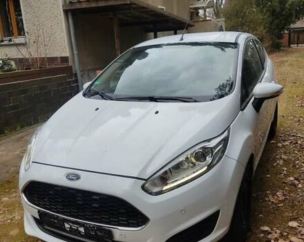 Білий Форд Фієста, об'ємом двигуна 1.5 л та пробігом 190 тис. км за 7460 $, фото 1 на Automoto.ua