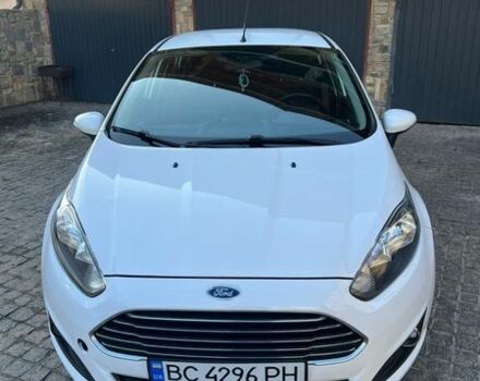 Білий Форд Фієста, об'ємом двигуна 1 л та пробігом 74 тис. км за 9000 $, фото 1 на Automoto.ua