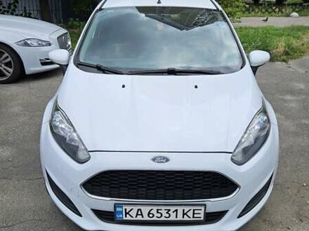 Білий Форд Фієста, об'ємом двигуна 1 л та пробігом 142 тис. км за 8500 $, фото 1 на Automoto.ua