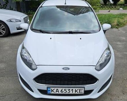 Білий Форд Фієста, об'ємом двигуна 1 л та пробігом 142 тис. км за 8500 $, фото 1 на Automoto.ua