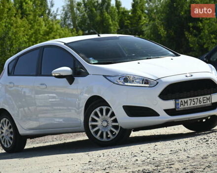 Белый Форд Фиеста, объемом двигателя 1.5 л и пробегом 115 тыс. км за 8499 $, фото 1 на Automoto.ua