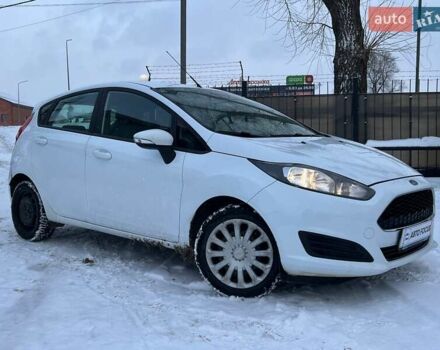 Білий Форд Фієста, об'ємом двигуна 1 л та пробігом 122 тис. км за 8490 $, фото 1 на Automoto.ua