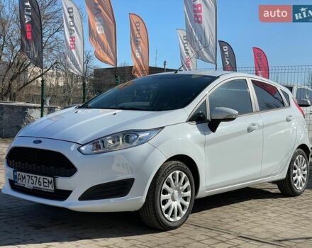 Белый Форд Фиеста, объемом двигателя 1.5 л и пробегом 115 тыс. км за 7999 $, фото 1 на Automoto.ua