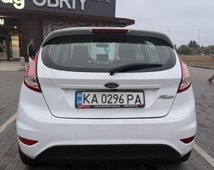 Білий Форд Фієста, об'ємом двигуна 1.24 л та пробігом 154 тис. км за 7000 $, фото 1 на Automoto.ua
