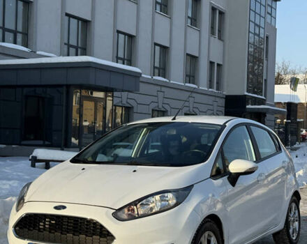 Белый Форд Фиеста, объемом двигателя 1 л и пробегом 65 тыс. км за 10200 $, фото 1 на Automoto.ua