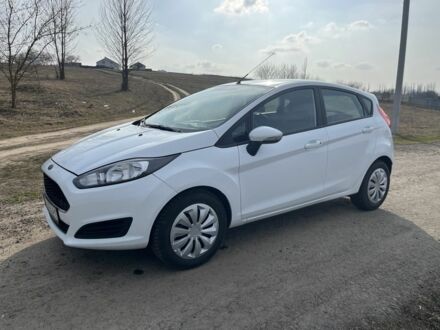 Белый Форд Фиеста, объемом двигателя 1.4 л и пробегом 146 тыс. км за 7400 $, фото 1 на Automoto.ua