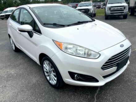 Белый Форд Фиеста, объемом двигателя 1.6 л и пробегом 55 тыс. км за 3500 $, фото 1 на Automoto.ua