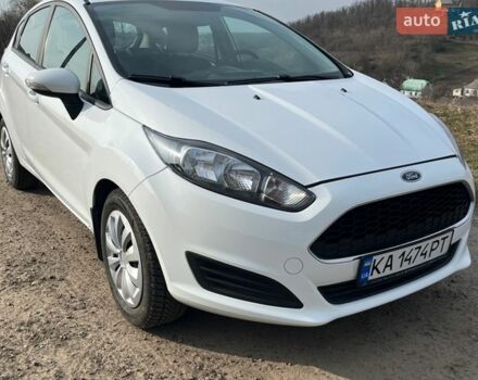 Белый Форд Фиеста, объемом двигателя 1.39 л и пробегом 146 тыс. км за 7400 $, фото 1 на Automoto.ua