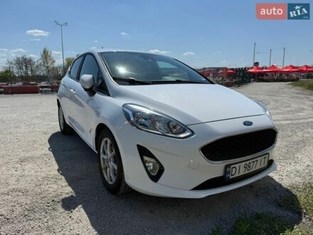 Білий Форд Фієста, об'ємом двигуна 1 л та пробігом 121 тис. км за 9000 $, фото 1 на Automoto.ua