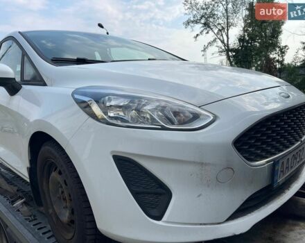 Белый Форд Фиеста, объемом двигателя 1.08 л и пробегом 120 тыс. км за 5600 $, фото 1 на Automoto.ua