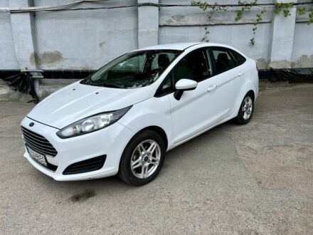 Форд Фієста 2018 у Києві на Automoto.ua Білий Форд Фієста, об'ємом двигуна 1.6 л та пробігом 150 тис. км за 8200 $, фото 1 на Automoto.ua