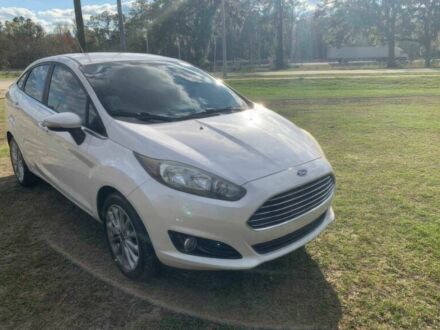 Белый Форд Фиеста, объемом двигателя 1.6 л и пробегом 47 тыс. км за 3200 $, фото 1 на Automoto.ua