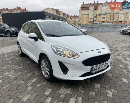 Білий Форд Фієста, об'ємом двигуна 1.08 л та пробігом 130 тис. км за 7500 $, фото 1 на Automoto.ua