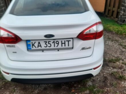 Белый Форд Фиеста, объемом двигателя 1.6 л и пробегом 66 тыс. км за 8500 $, фото 1 на Automoto.ua